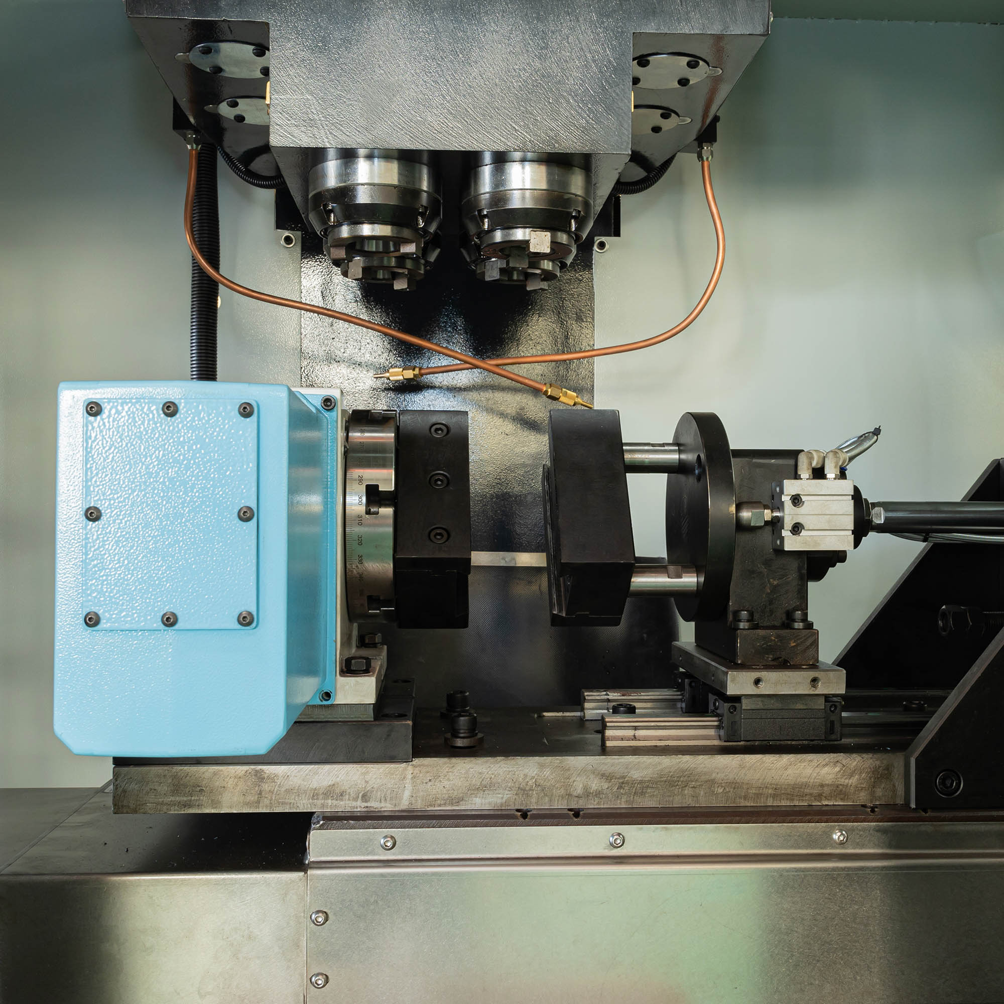 ZSK540 four-spindle machining system
